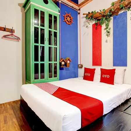 Oyo 94405 D'Classic Homestay
